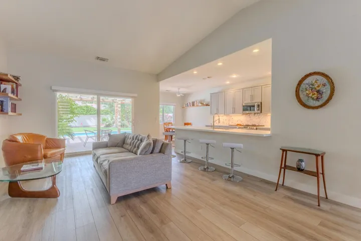 47817 Via Trieste - 1-10