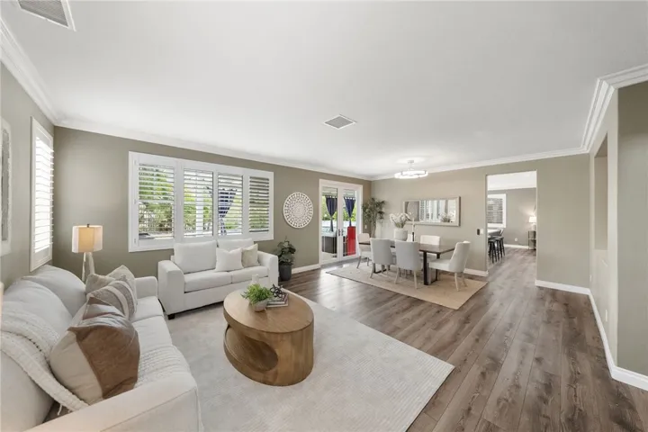 Living/dining room