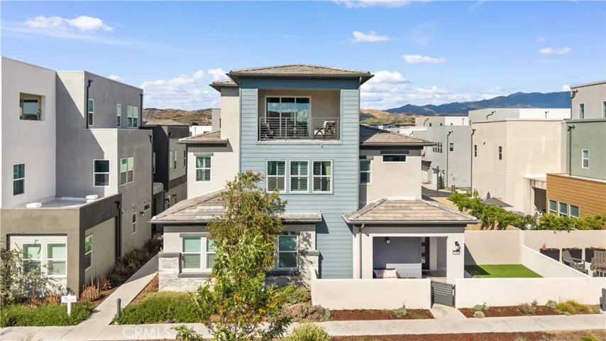 203 Abacus, Irvine, California 92618