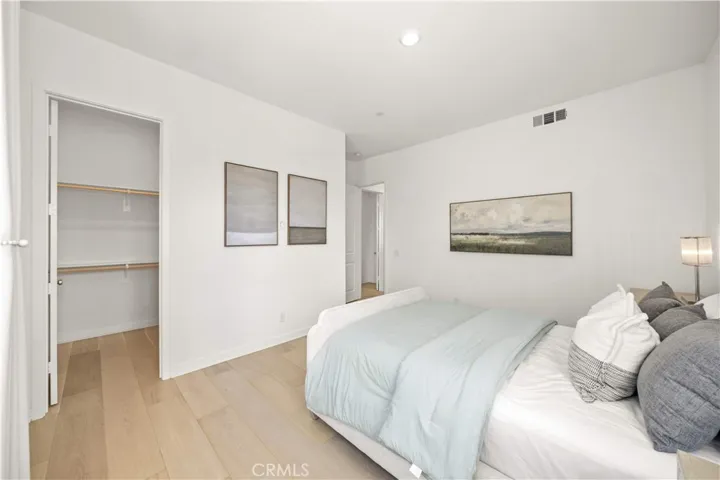 203 Abacus, Irvine, California 92618