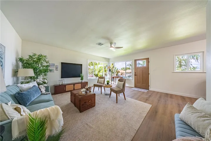 946 Cedar Street, Corona, California 92879