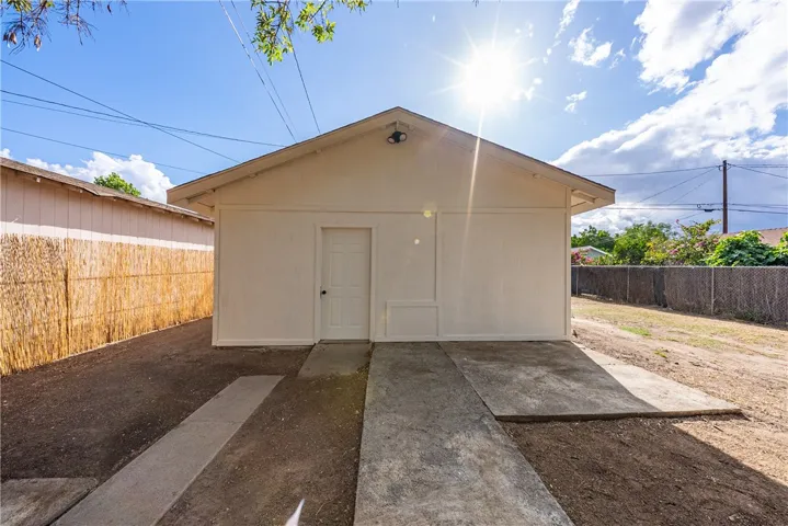 946 Cedar Street, Corona, California 92879