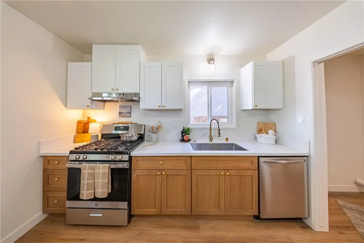 946 Cedar Street, Corona, California 92879
