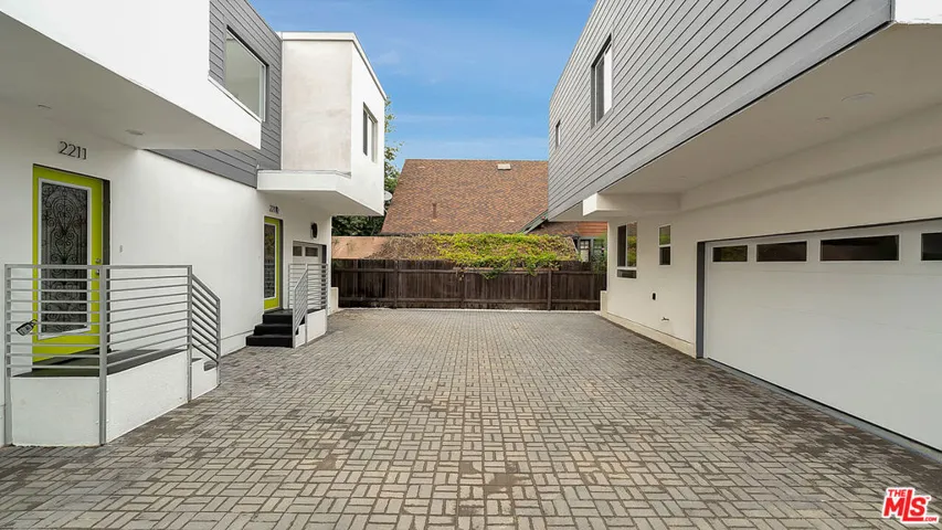 2211 6th Avenue 1/2, Los Angeles, California 90018