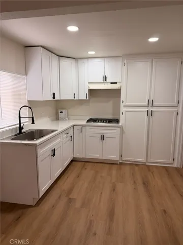 10255 California, South Gate, California 90280