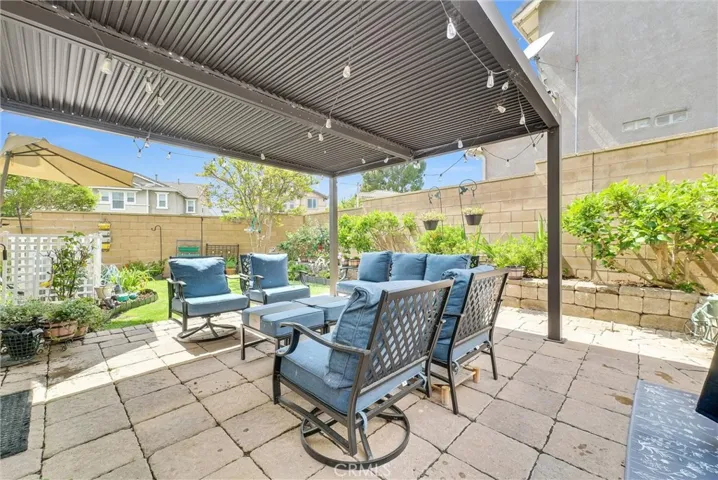 7969 Shadow Trails, Jurupa Valley, California 92509