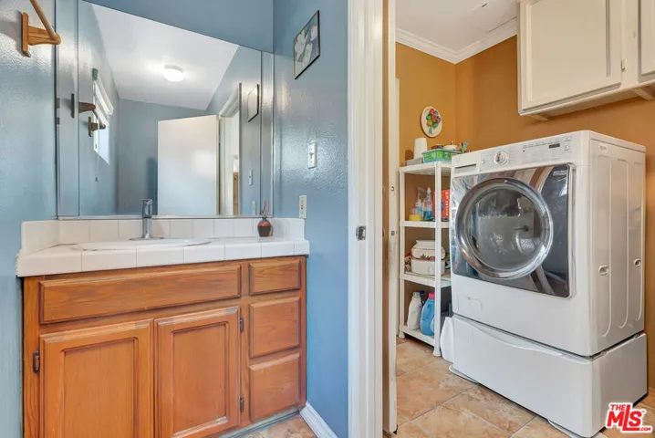 448 W 64th Street, Inglewood, California 90302