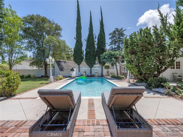 19 Strawberry Lane, Rolling Hills Estates, California 90274
