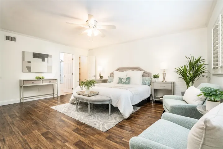 Downstairs primary bedroom!