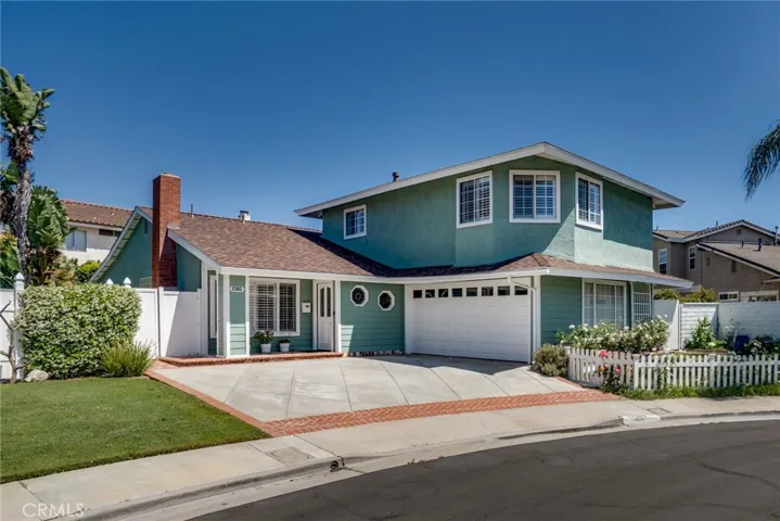 Perfect cul-de-sac location near Central Park!