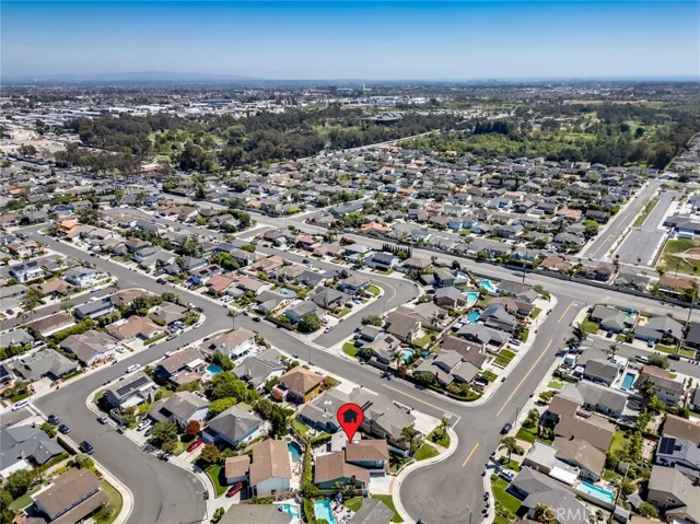 You can walk to 350 acre HB Central Park!