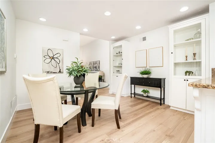 Dining room w/built-in cabinets!