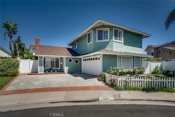 Perfect cul-de-sac location near Central Park!
