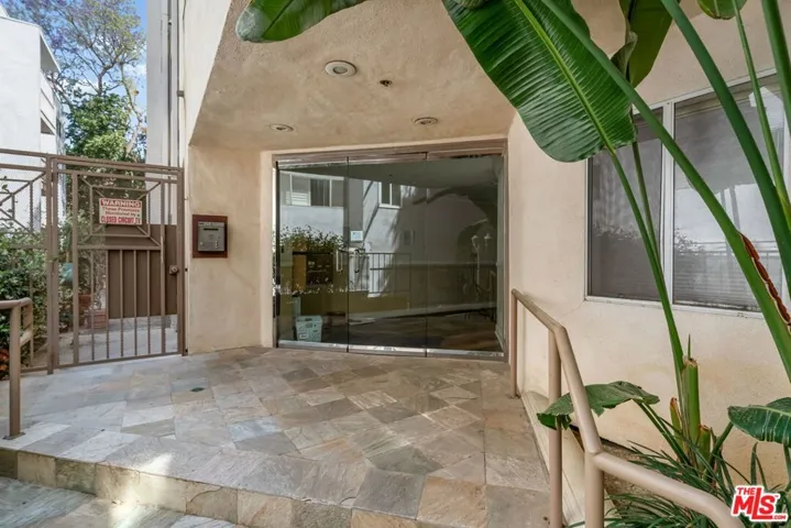 1722 Malcolm Avenue 304, Los Angeles, California 90024