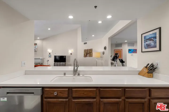 1722 Malcolm Avenue 304, Los Angeles, California 90024