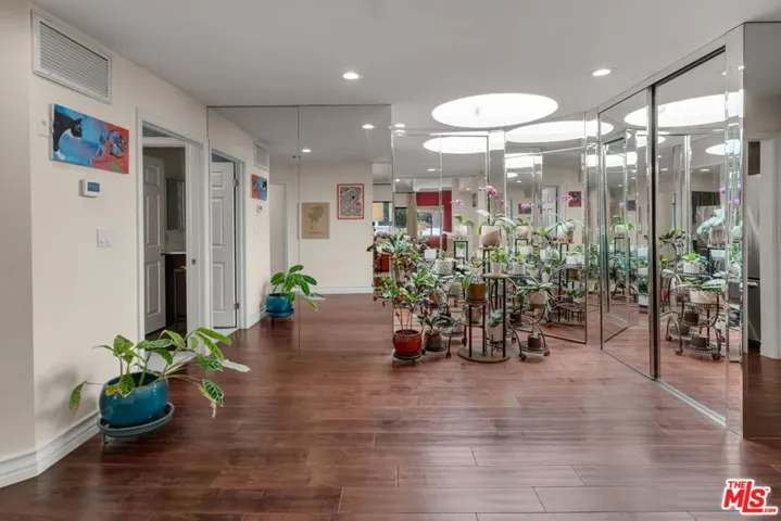 1722 Malcolm Avenue 304, Los Angeles, California 90024