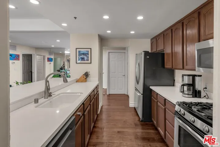 1722 Malcolm Avenue 304, Los Angeles, California 90024