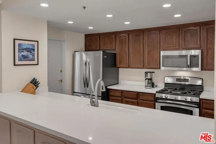 1722 Malcolm Avenue 304, Los Angeles, California 90024