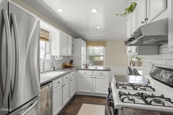 32-web-or-mls-SeaoroStudios-630Redwood09