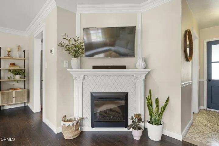 24-web-or-mls-SeaoroStudios-630Redwood05