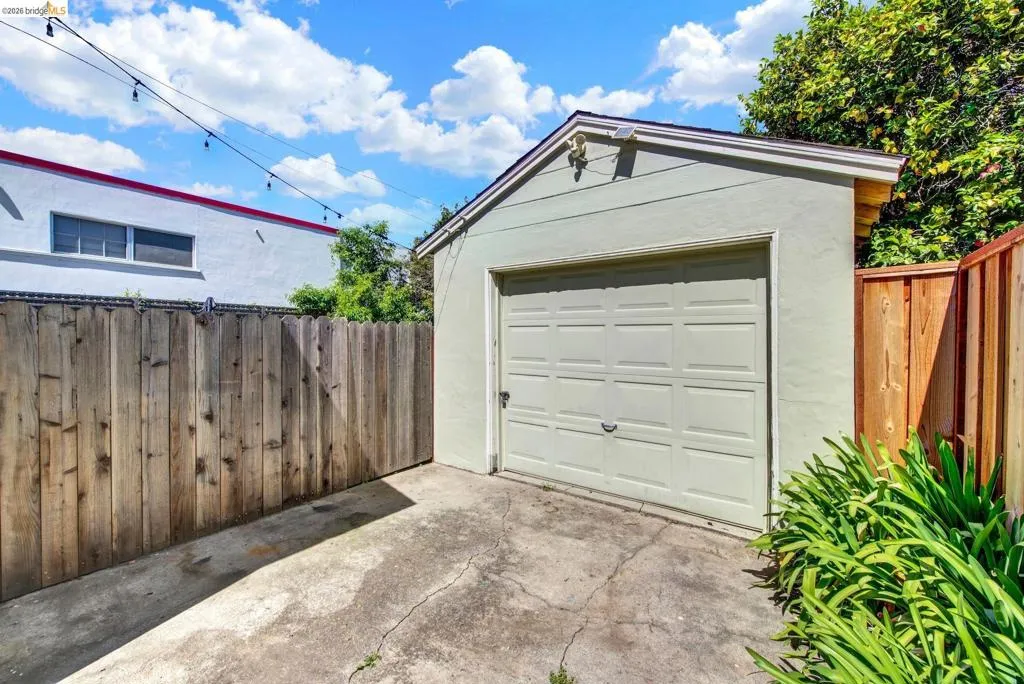 Detached garage with driveway