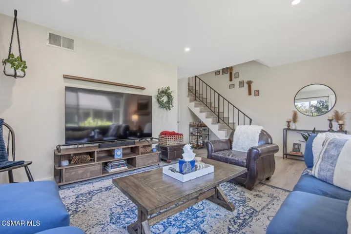 2647 La Paloma Cir Thousand-large-008-00