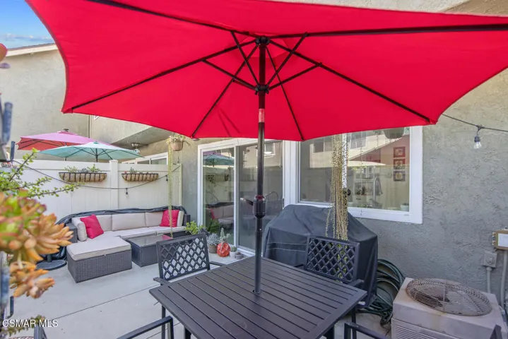 2647 La Paloma Cir Thousand-large-019-02