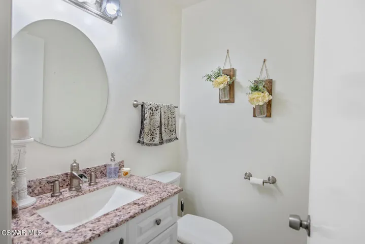 2647 La Paloma Cir Thousand-large-009-01