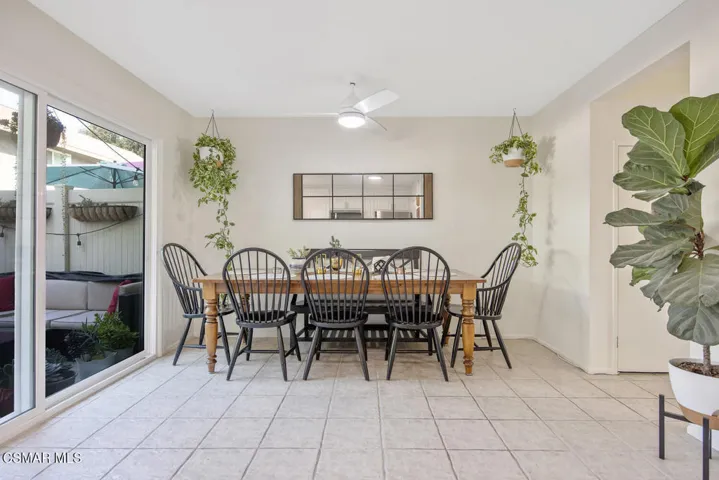 2647 La Paloma Cir Thousand-large-012-01