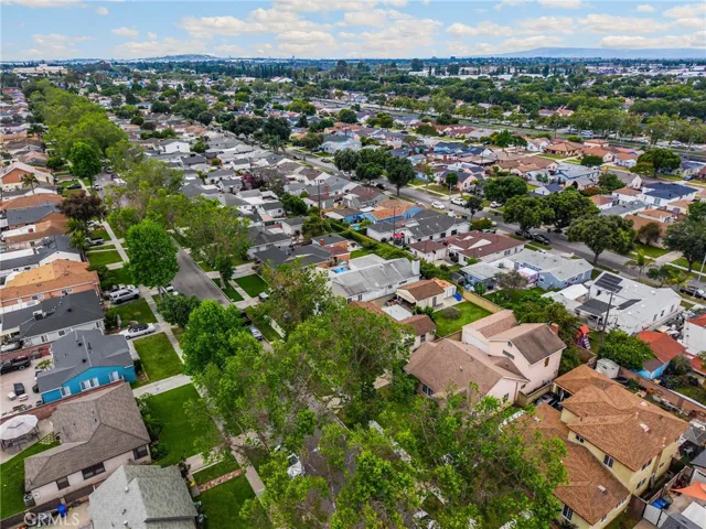 6149 Blackthorne, Lakewood, California 90712