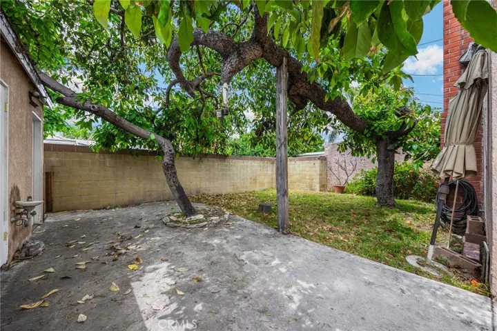 6149 Blackthorne, Lakewood, California 90712