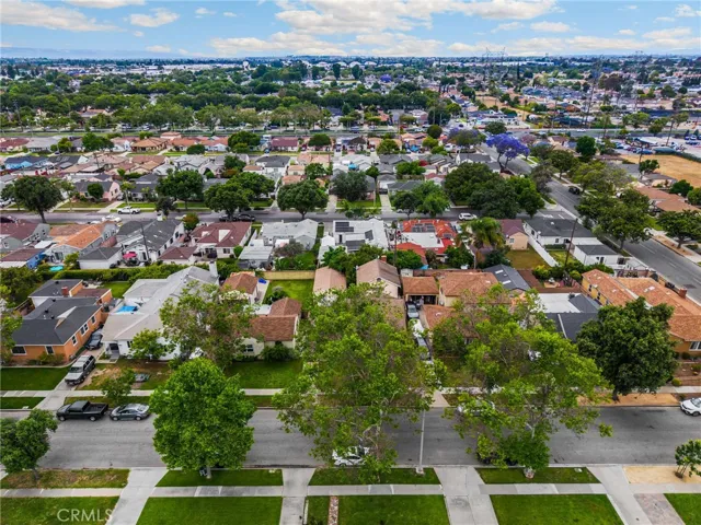 6149 Blackthorne, Lakewood, California 90712
