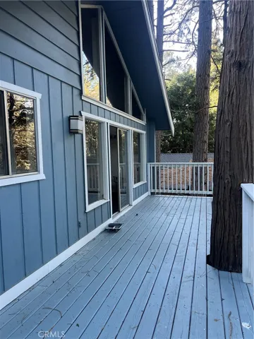 807 Sierra Vista, Twin Peaks, California 92391