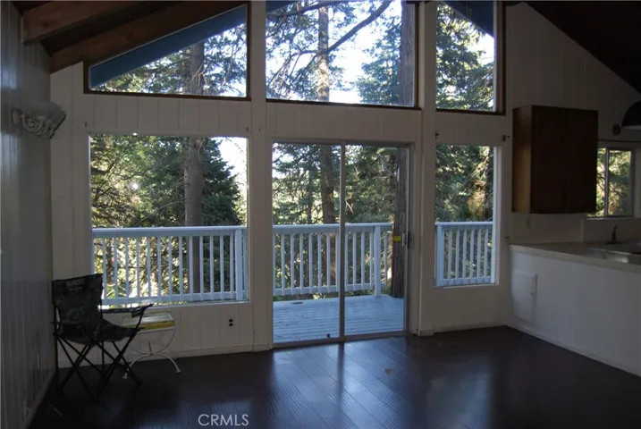 807 Sierra Vista, Twin Peaks, California 92391
