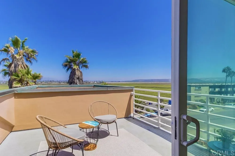 Private Roof Top Deck