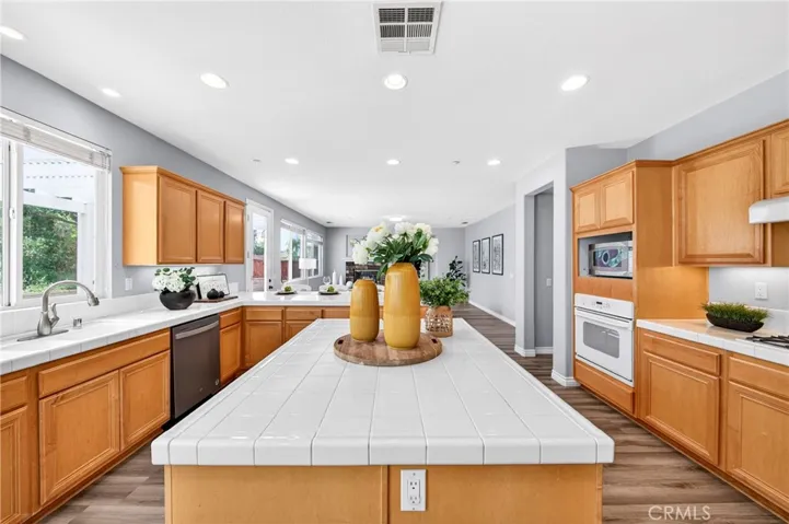 7097 Lawson Court, Highland, California 92346