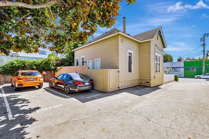 120 Maple Street, Santa Cruz, California 95060