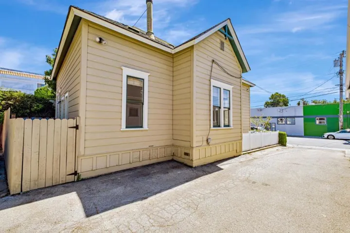 120 Maple Street, Santa Cruz, California 95060
