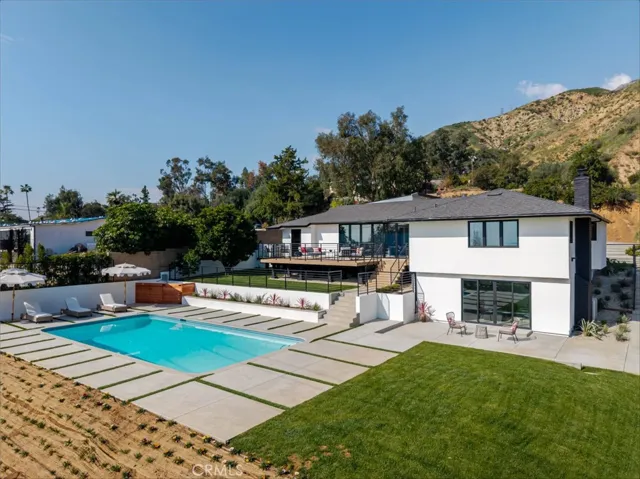 1764 E Loma Alta, Altadena, California 91001
