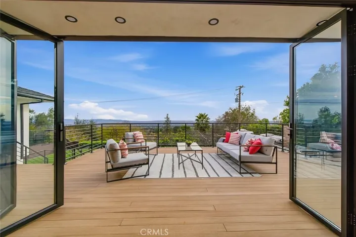 1764 E Loma Alta, Altadena, California 91001