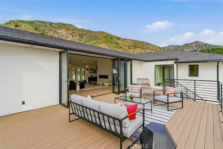 1764 E Loma Alta, Altadena, California 91001