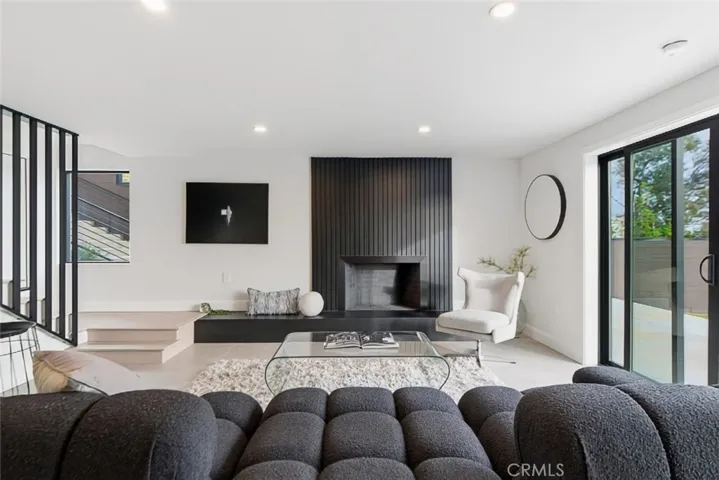 1764 E Loma Alta, Altadena, California 91001
