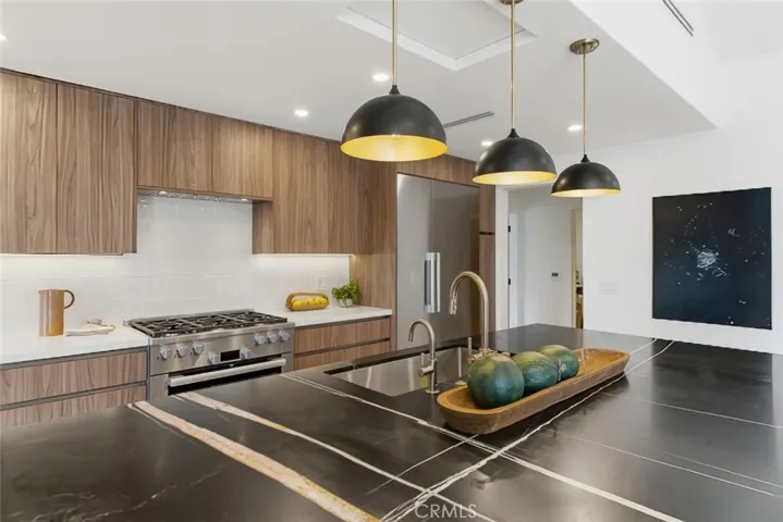 1764 E Loma Alta, Altadena, California 91001