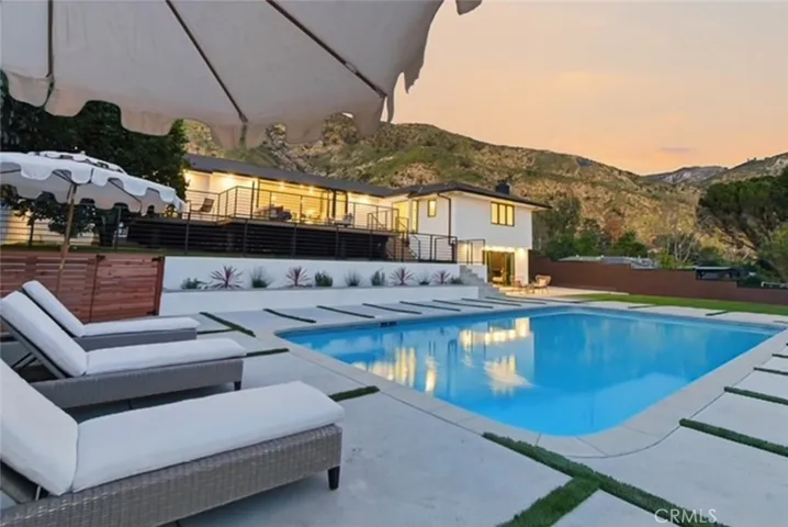 1764 E Loma Alta, Altadena, California 91001