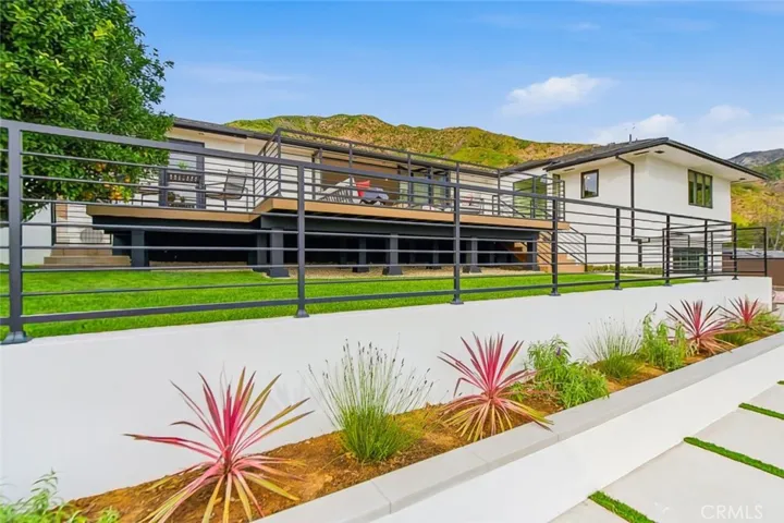 1764 E Loma Alta, Altadena, California 91001