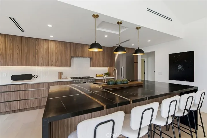 1764 E Loma Alta, Altadena, California 91001