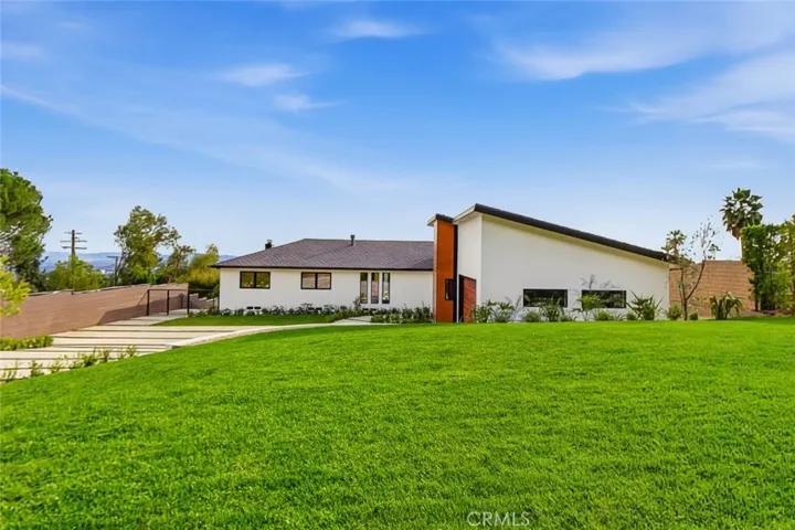 1764 E Loma Alta, Altadena, California 91001