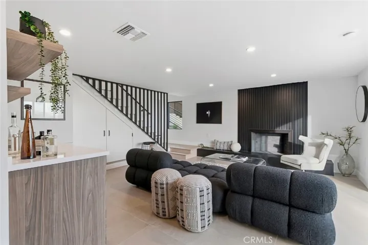 1764 E Loma Alta, Altadena, California 91001