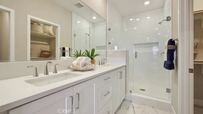 Photos shown are of model only- not actual homesite.