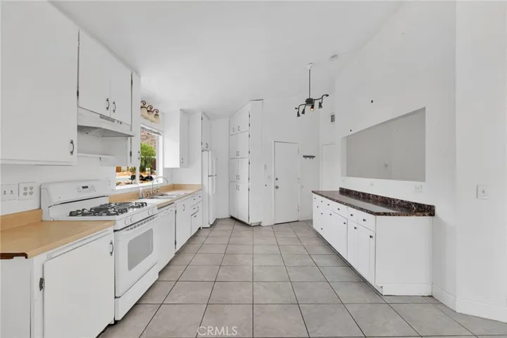 72662 Sullivan, 29 Palms, California 92277